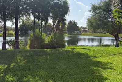 2206 SE 23rd Ave, Homestead: photo 1 of 25