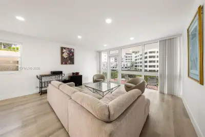 1408 Brickell Bay Dr #518, Miami: photo 1 of 17