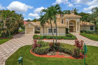 7903 Ironhorse Blvd, West Palm Beach: photo 1 of 69