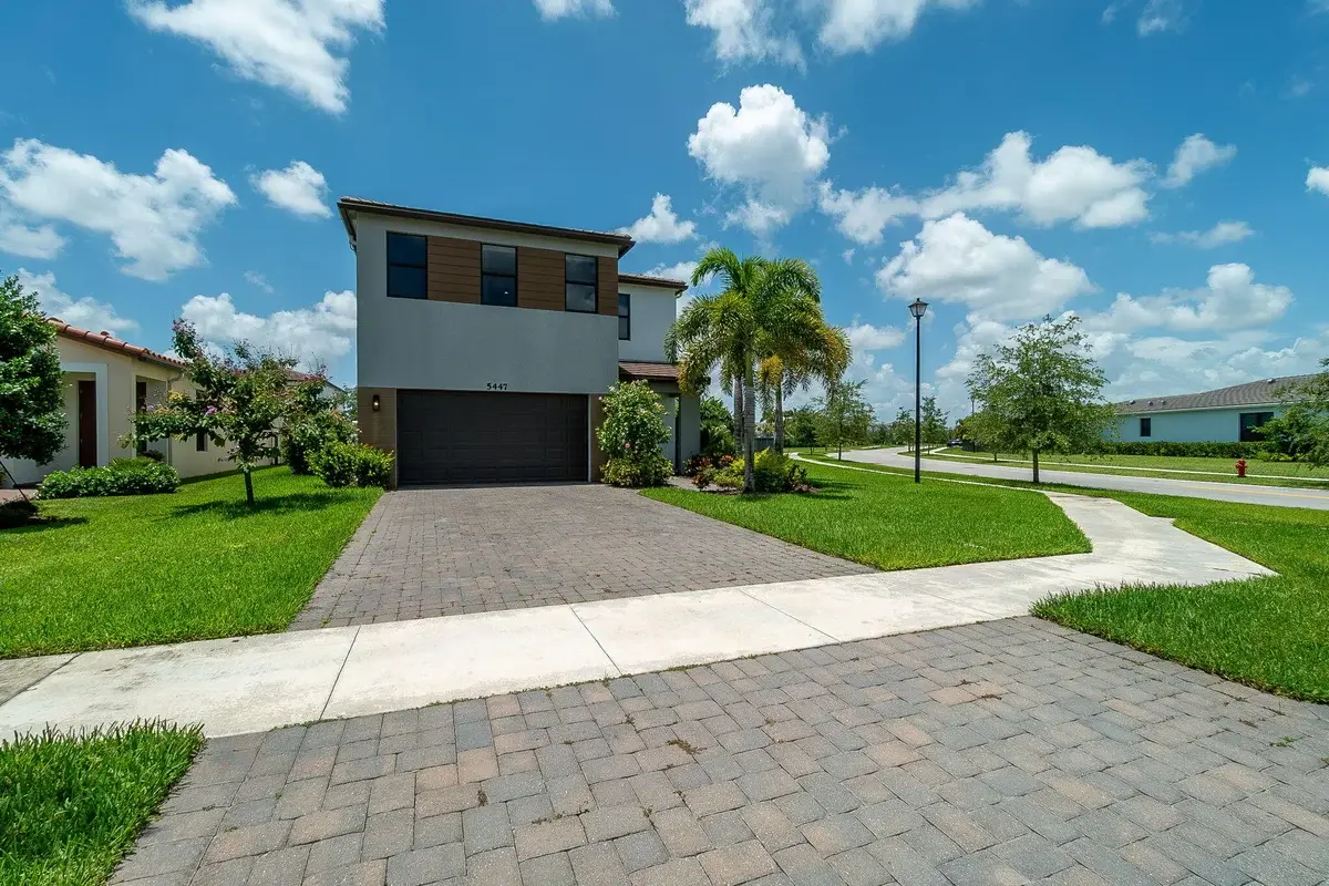 5447 Starfish Rd, Westlake: photo 1 of 64