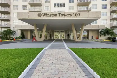 250 174th St, Sunny Isles Beach: photo 1 of 29