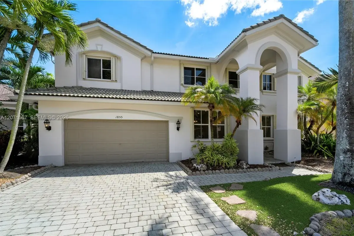 1855 Hidden Trail Ln, Weston: photo 1 of 31