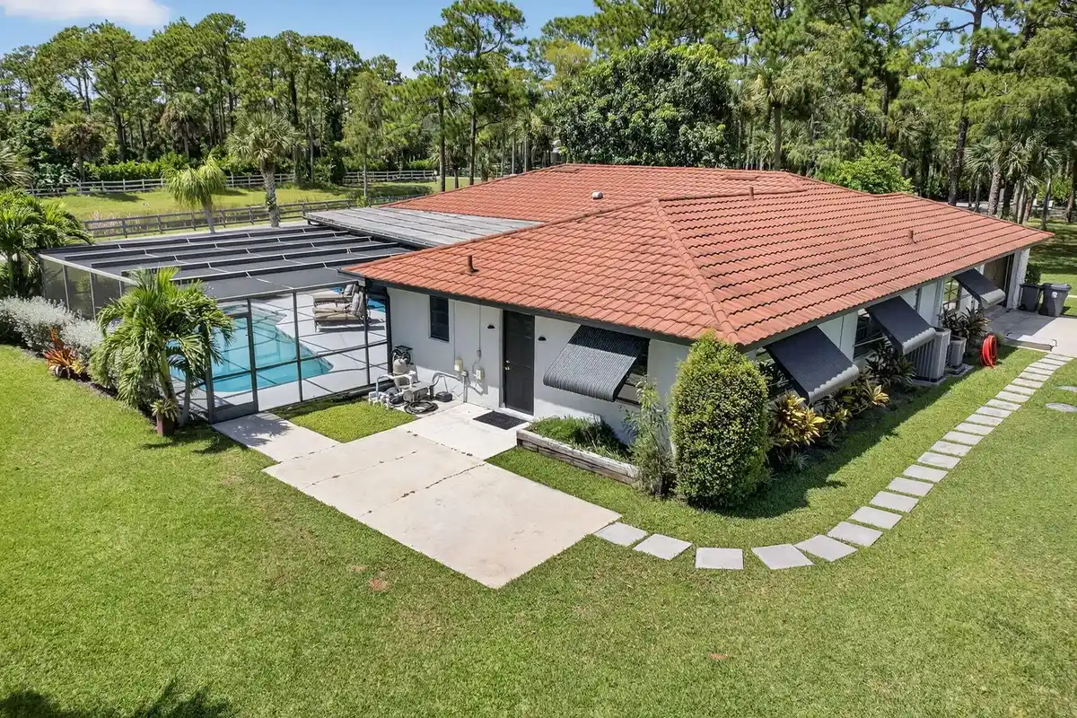 17218 Shetland Ln, Loxahatchee: photo 1 of 31