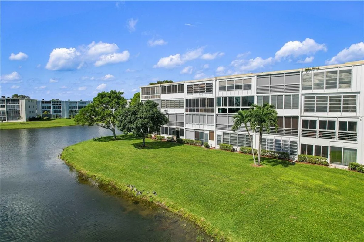 4037 Harwood D, Deerfield Beach: photo 1 of 17