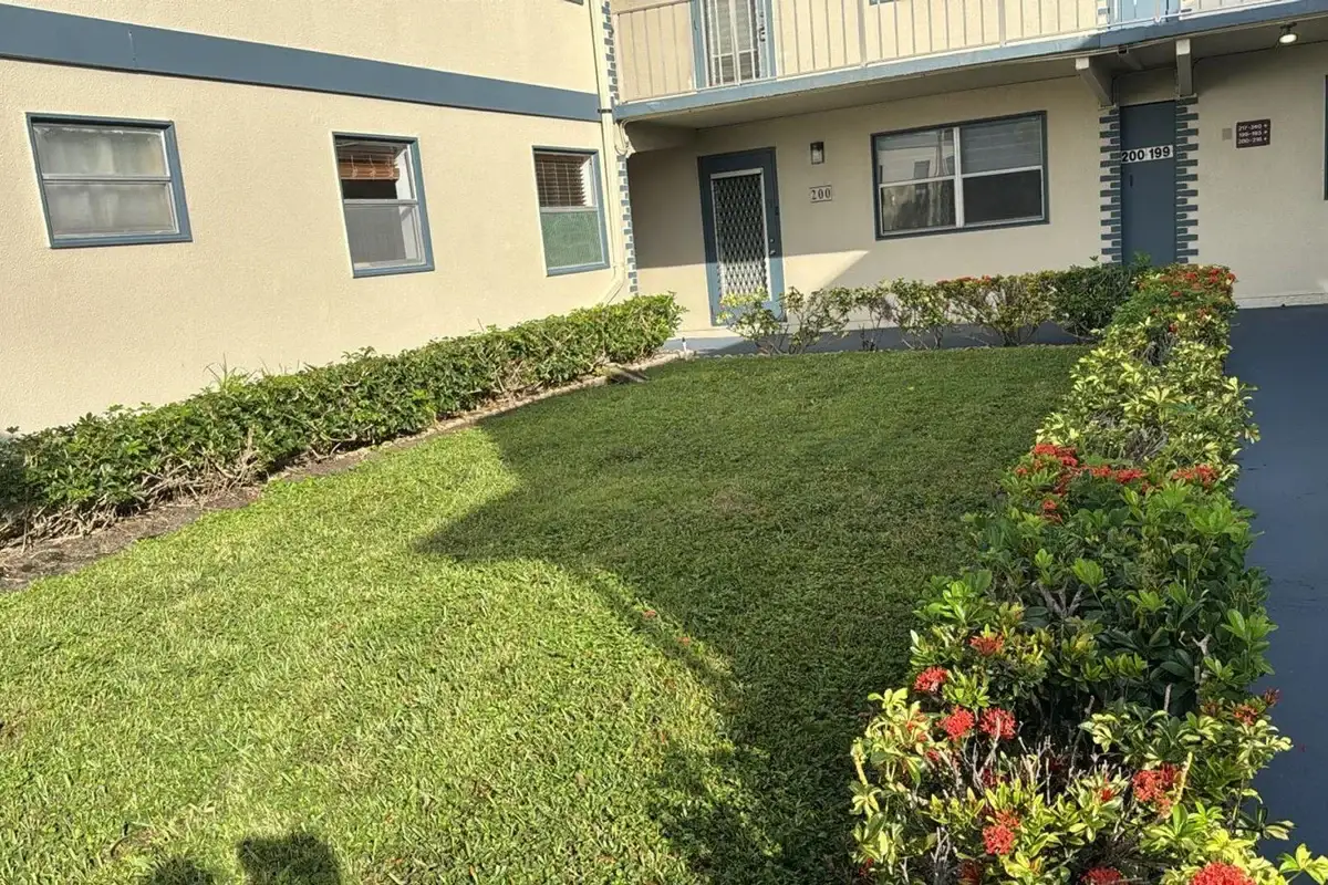 201 Brittany E, Delray Beach: photo 1 of 25