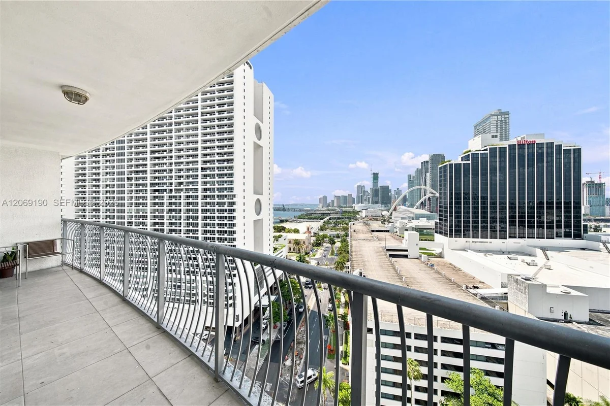 1750 N Bayshore Dr #1912, Miami: photo 1 of 13