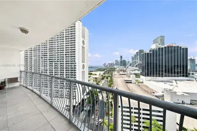1750 N Bayshore Dr #1912, Miami: photo 1 of 13