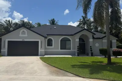 132 Nottingham Rd, Royal Palm Beach: photo 1 of 25