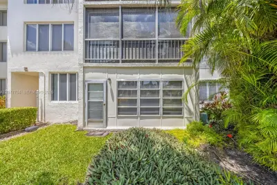 6750 Royal Palm Blvd #106E, Margate: photo 1 of 19