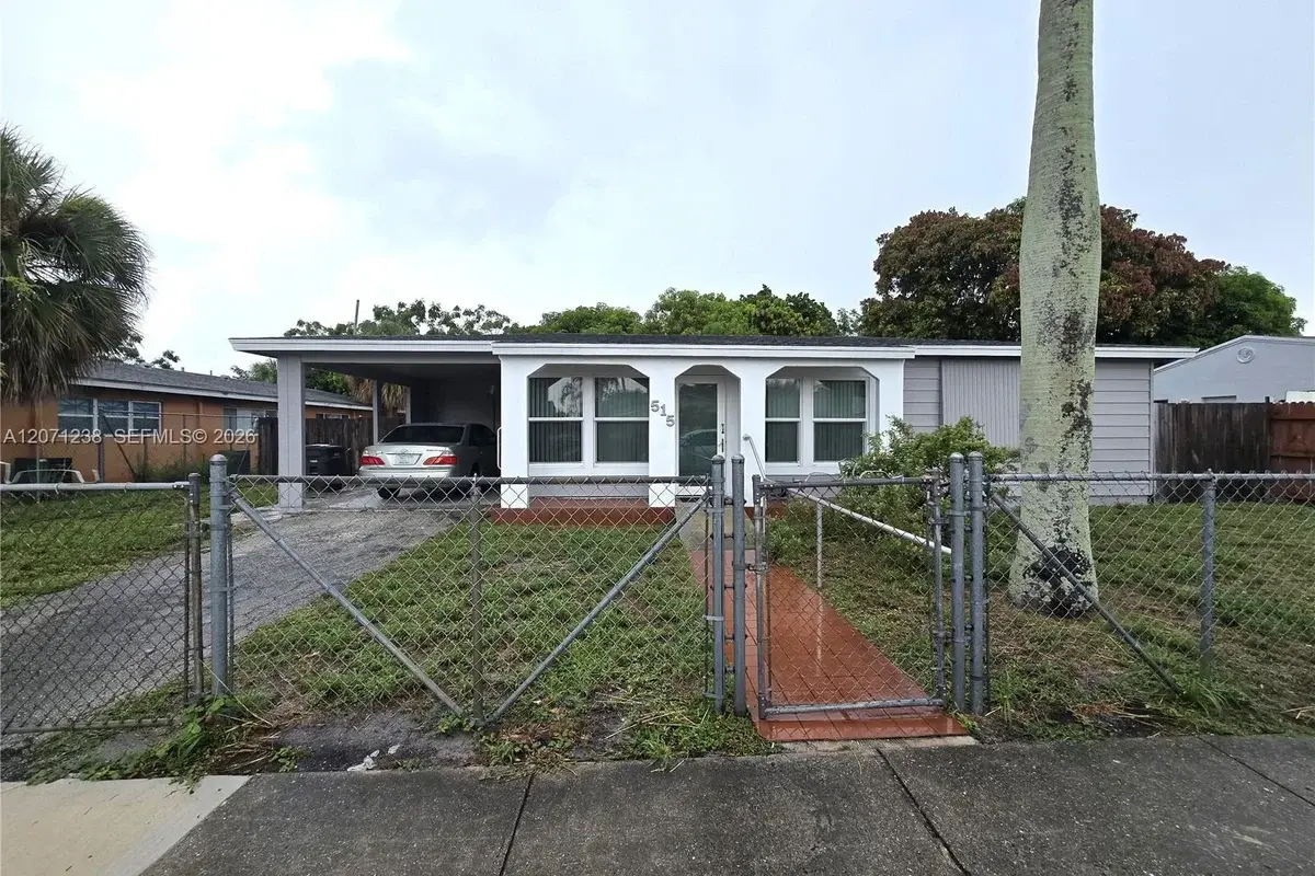 515 Hunter St, West Palm Beach: photo 1 of 11