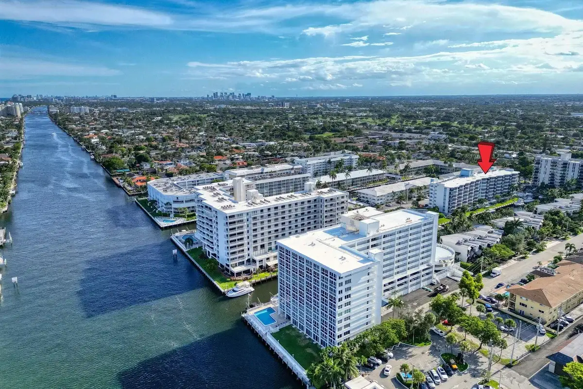 3051 NE 48th St #301, Fort Lauderdale: photo 1 of 47