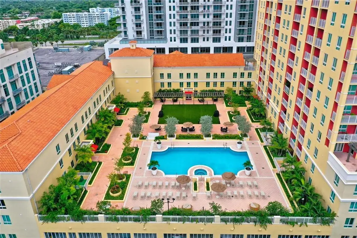 7355 SW 89th St #427N, Miami: photo 1 of 15