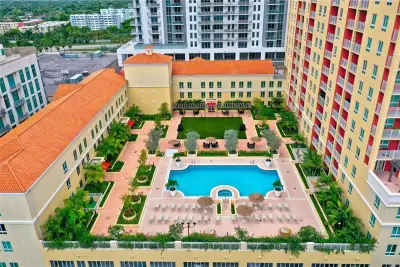 7355 SW 89th St #427N, Miami: photo 1 of 15