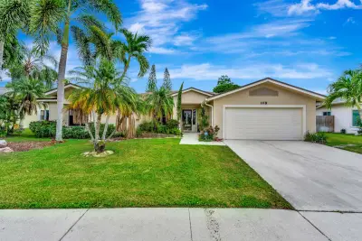 108 Lexington Dr, Royal Palm Beach: photo 1 of 76