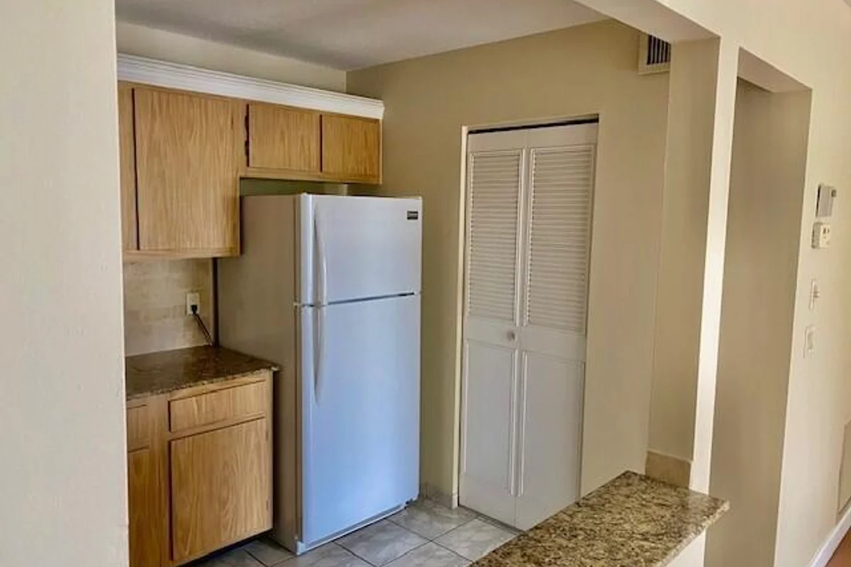 428 Pine Glen Ln #B-2, Lake Worth: photo 1 of 22