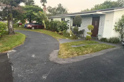 1320 NW 19th St, Fort Lauderdale: photo 1 of 30