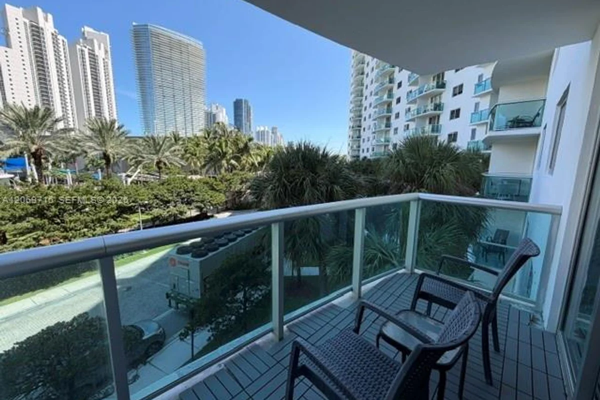 19370 Collins Ave #321, Sunny Isles Beach: photo 1 of 16
