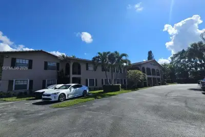 3307 NW 108th Dr #9, Coral Springs: photo 1 of 14