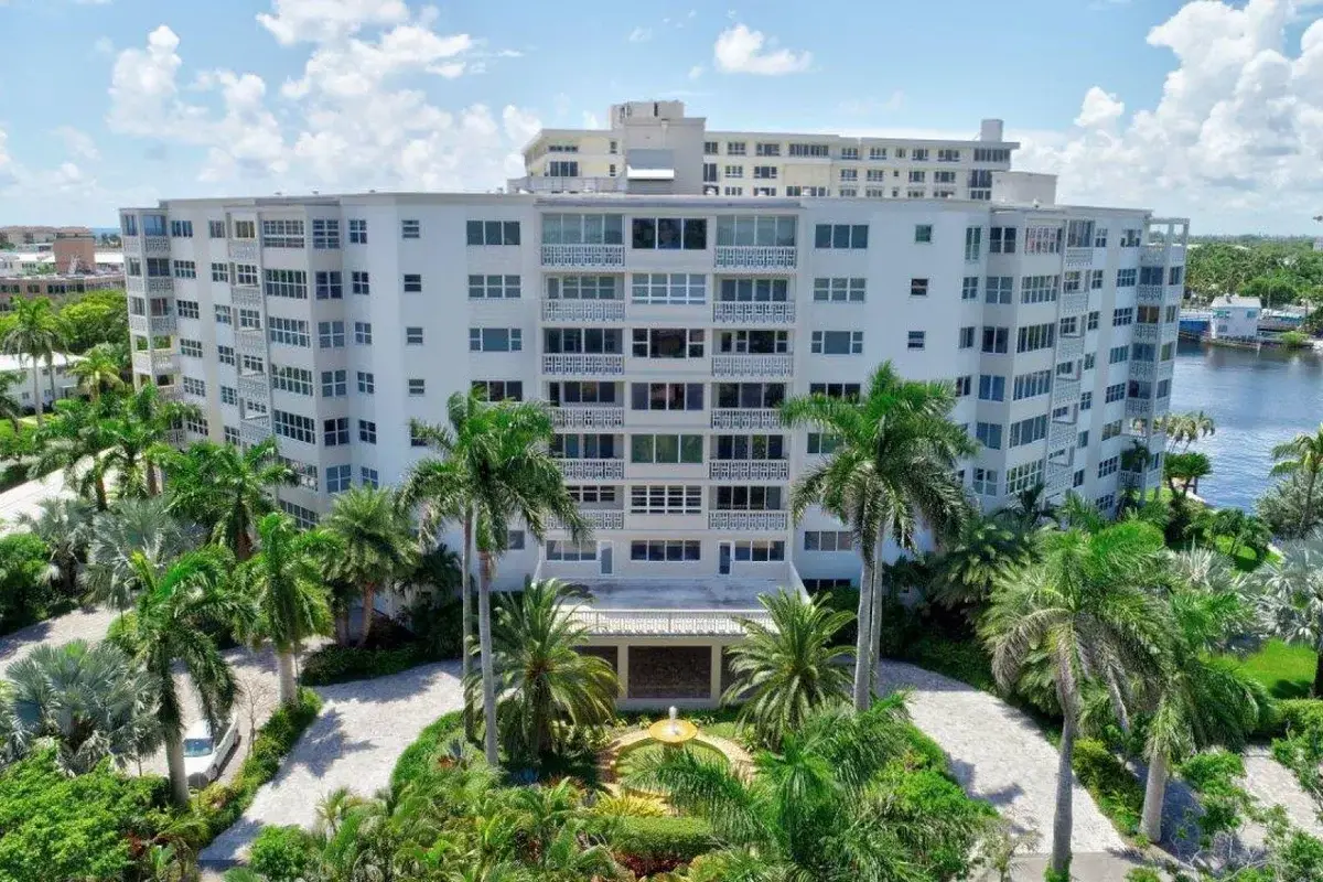 1000 Lowry St #1F, Delray Beach: photo 1 of 58