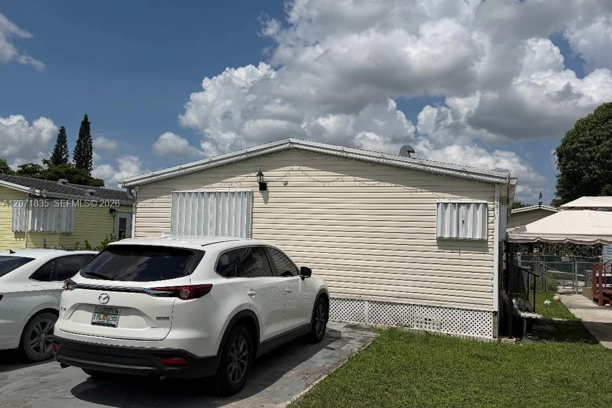 19800 SW 180th Ave #131, Miami: photo 1 of 14