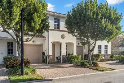 4565 Tara Cove Way, West Palm Beach: photo 1 of 6