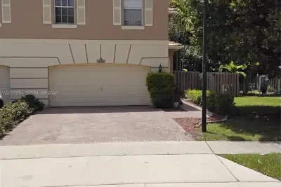 3642 Asperwood Cir, Coconut Creek: photo 1 of 25