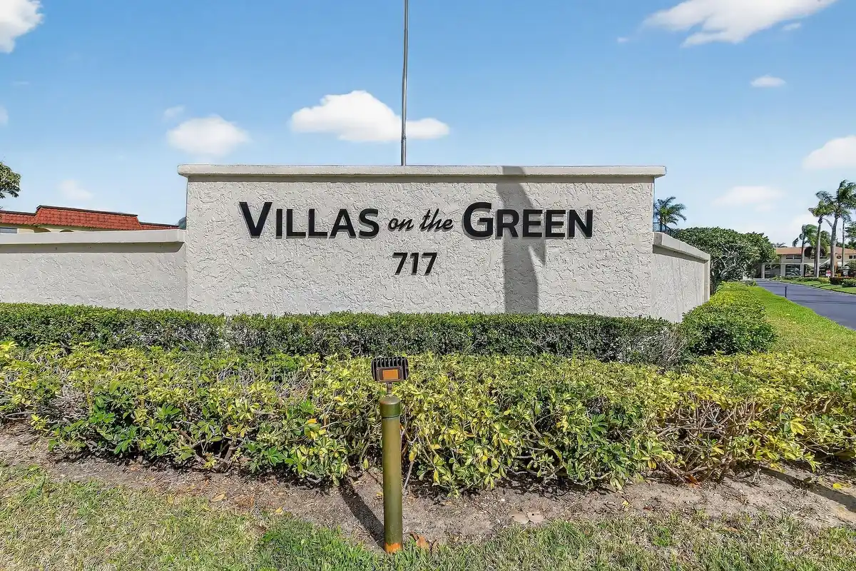 717 S US Hwy 1 #504, Jupiter: photo 1 of 46