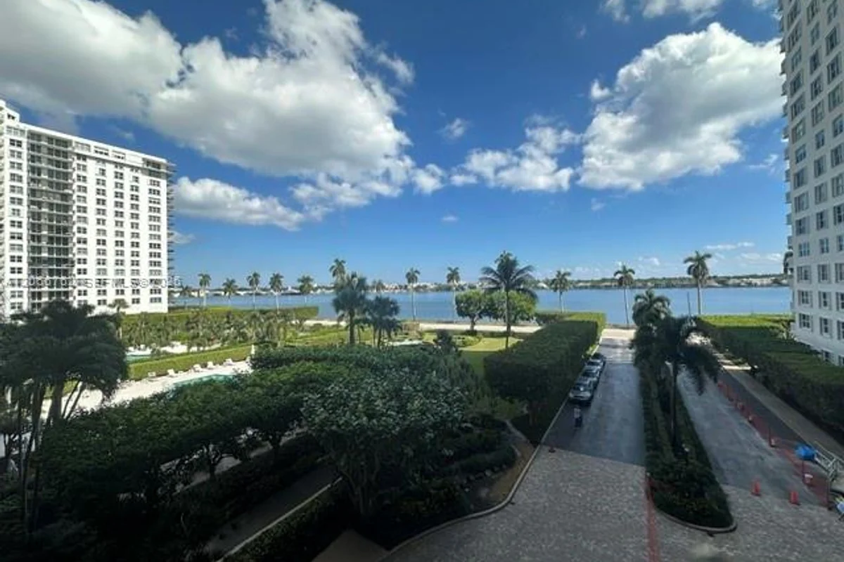 1801 S Flagler Dr #408, West Palm Beach: photo 1 of 7