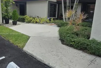 4844 SW 152nd Ct #F-37, Miami: photo 1 of 17