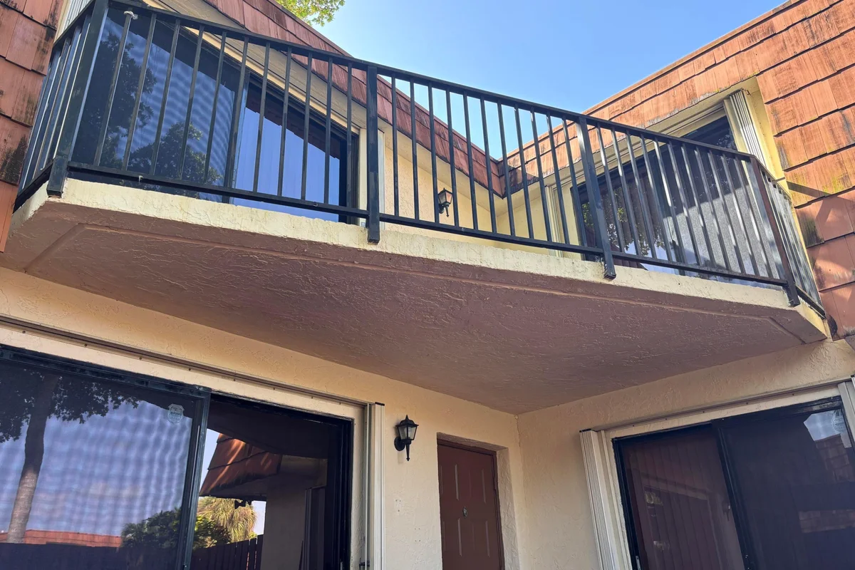 1701 S Coral Ter, North Lauderdale: photo 1 of 19