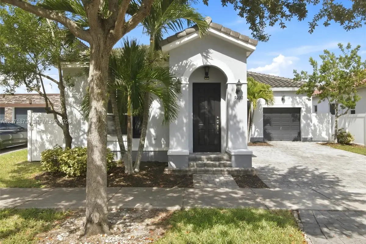 9232 SW 171st Ct, Miami: photo 1 of 50