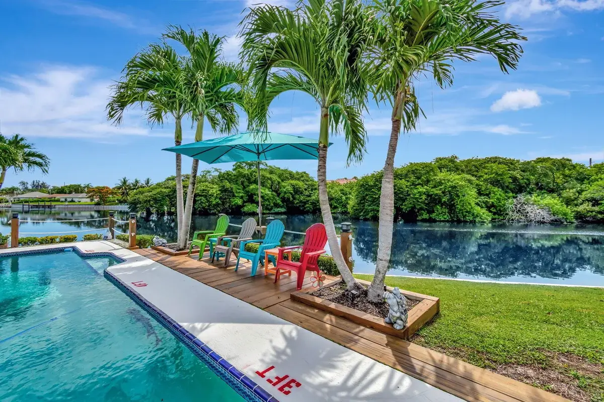 302 Venice Dr, Boynton Beach: photo 1 of 38