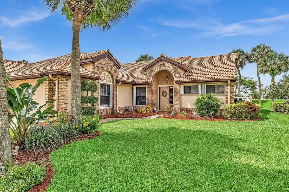 8099 Cassia Dr, Boynton Beach: photo 1 of 59