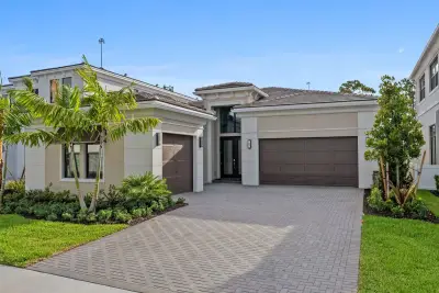 13294 Artisan Cir, Palm Beach Gardens: photo 1 of 51