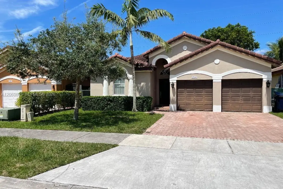 2296 SW 156th Ct, Miami: photo 1 of 23
