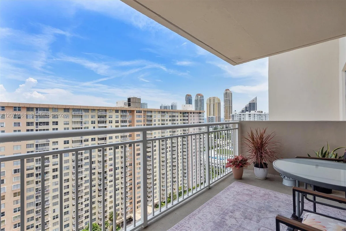 250 174th St #2211, Sunny Isles Beach: photo 1 of 12