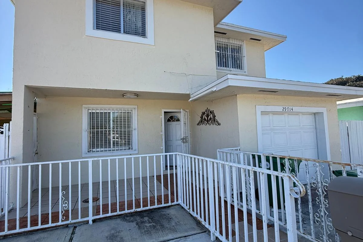 29714 SW 158th Ct, Homestead: photo 1 of 6