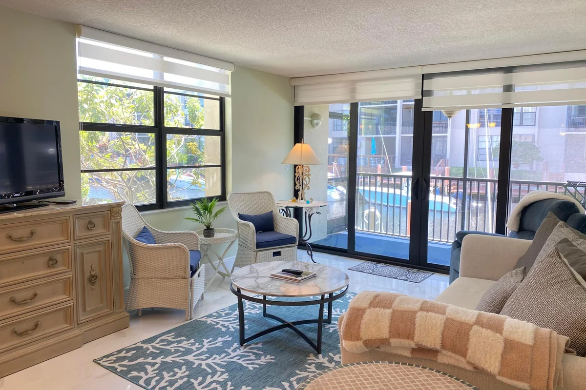 2 Royal Palm Way #101, Boca Raton: photo 1 of 24
