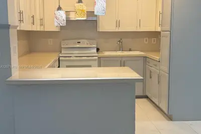 4210 NE 12th Ter, Pompano Beach: photo 1 of 24