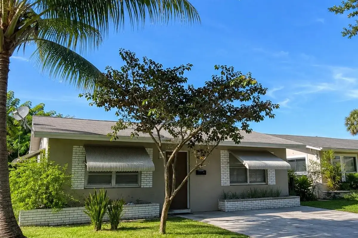 2603 NW 54th St, Tamarac: photo 1 of 25