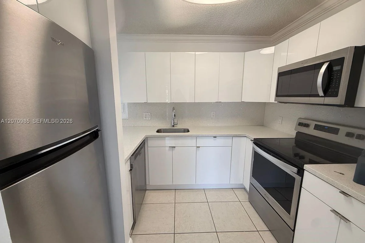 13781 SW 66th St #229B, Miami: photo 1 of 26