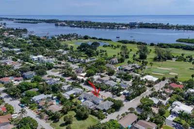 1305 N Palmway, Lake Worth Beach: photo 1 of 67