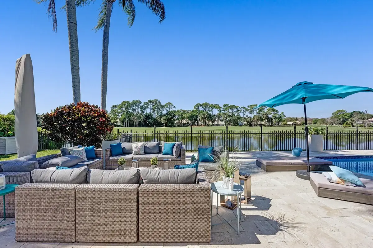 21 Marlwood Ln, Palm Beach Gardens: photo 1 of 69