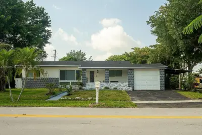 5090 SW 9th Ct, Plantation: photo 1 of 22