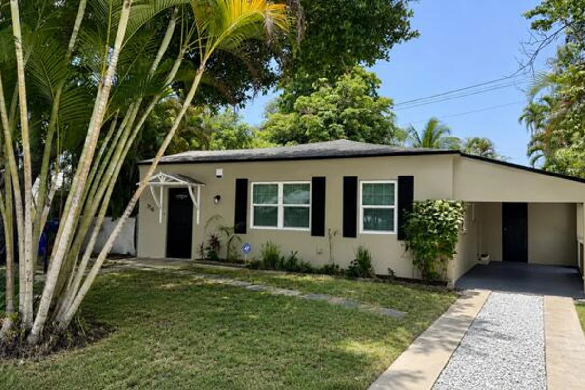 716 SW 19th St, Fort Lauderdale: photo 1 of 21