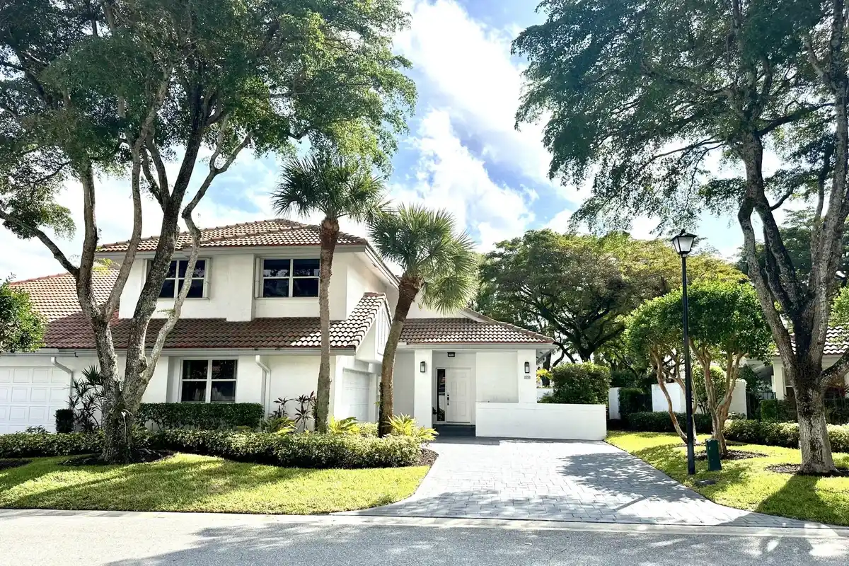 2252 NW 53rd St, Boca Raton: photo 1 of 23