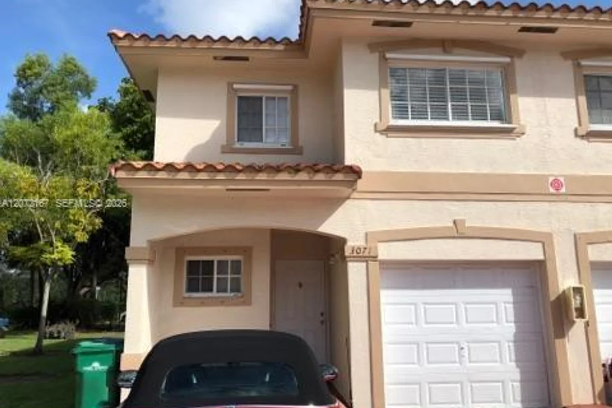 3071 Riverside Dr #11, Coral Springs: photo 1 of 11