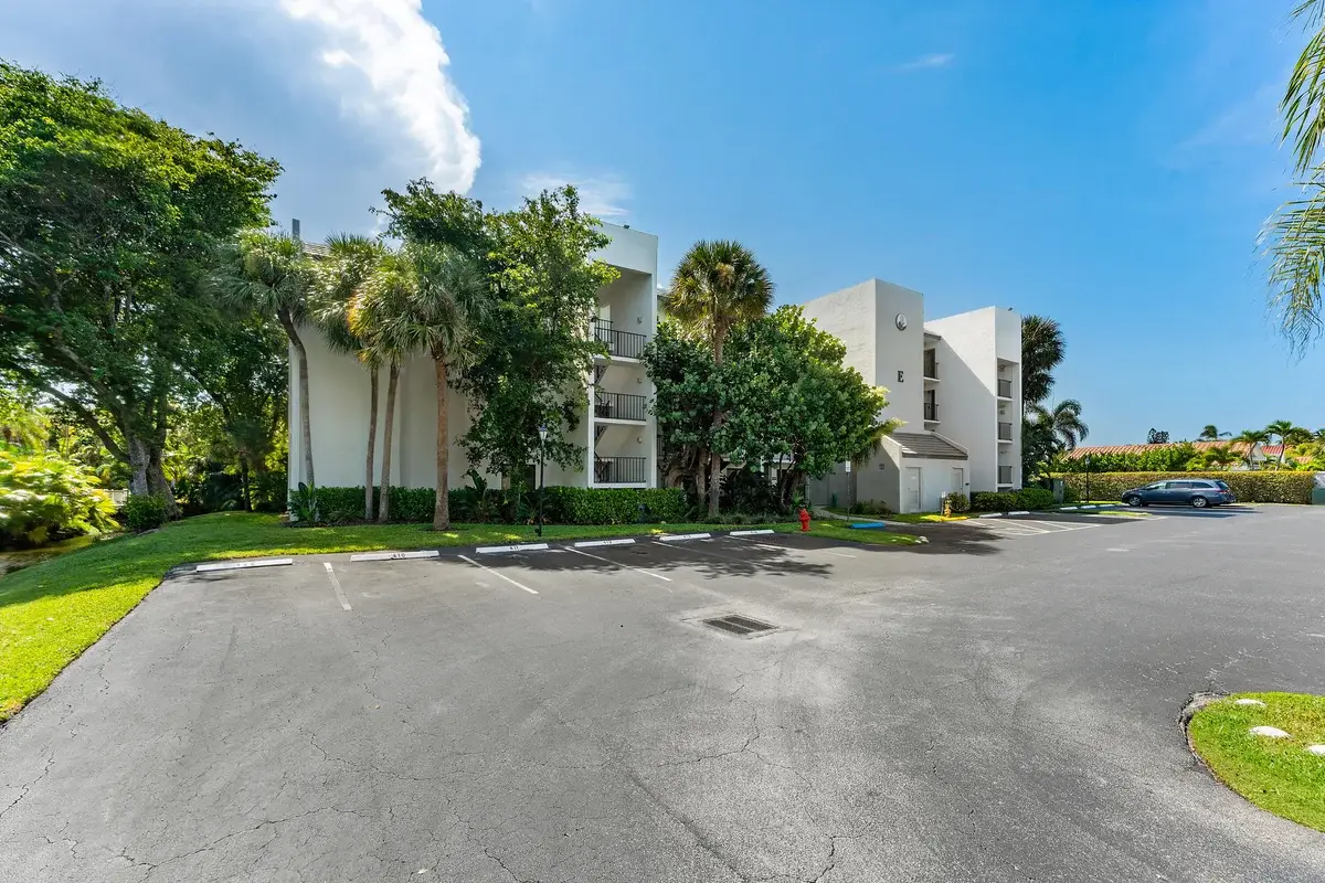 1605 S US Hwy 1 #E204, Jupiter: photo 1 of 41
