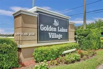302 Lake Evelyn Dr, West Palm Beach: photo 1 of 26