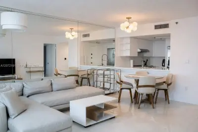 540 Brickell Key Dr #1101, Miami: photo 1 of 22